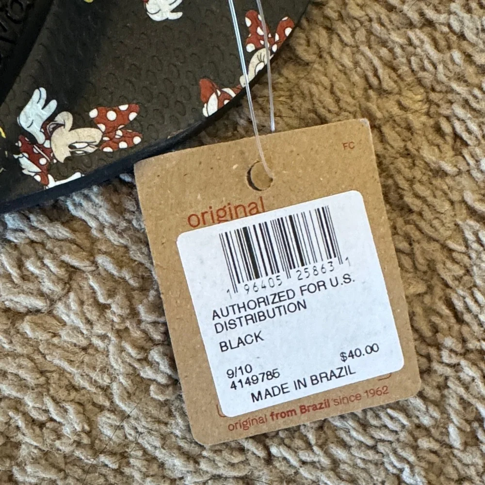 Havaianas Flip Flops - Picture 2 of 3